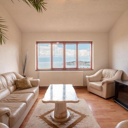 Casa Farmak Apartment โอครีด ภายนอก รูปภาพ