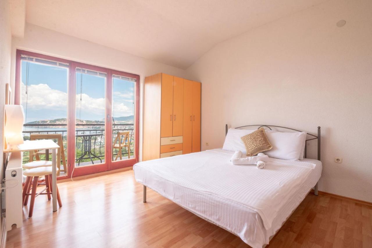 Casa Farmak Apartment โอครีด ภายนอก รูปภาพ