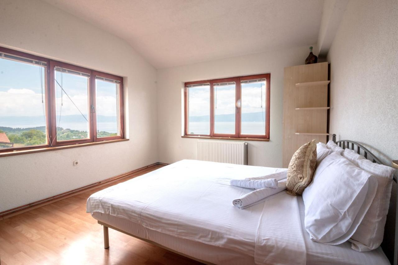 Casa Farmak Apartment โอครีด ภายนอก รูปภาพ