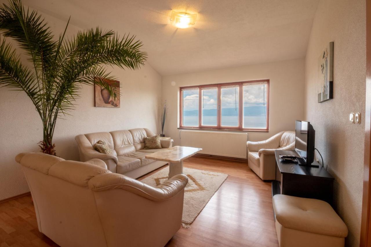 Casa Farmak Apartment โอครีด ภายนอก รูปภาพ